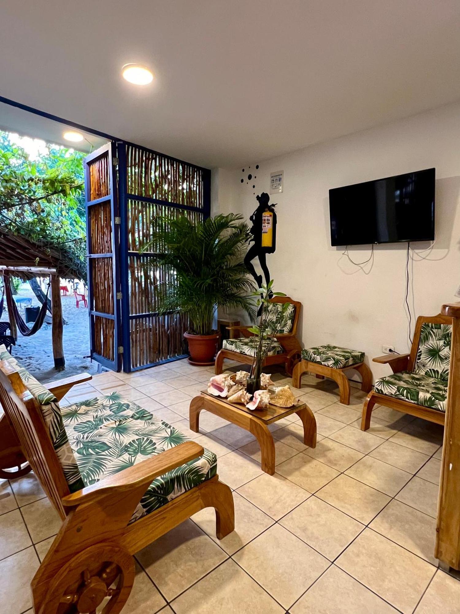 Hostel Beach House Rincón エクステリア 写真