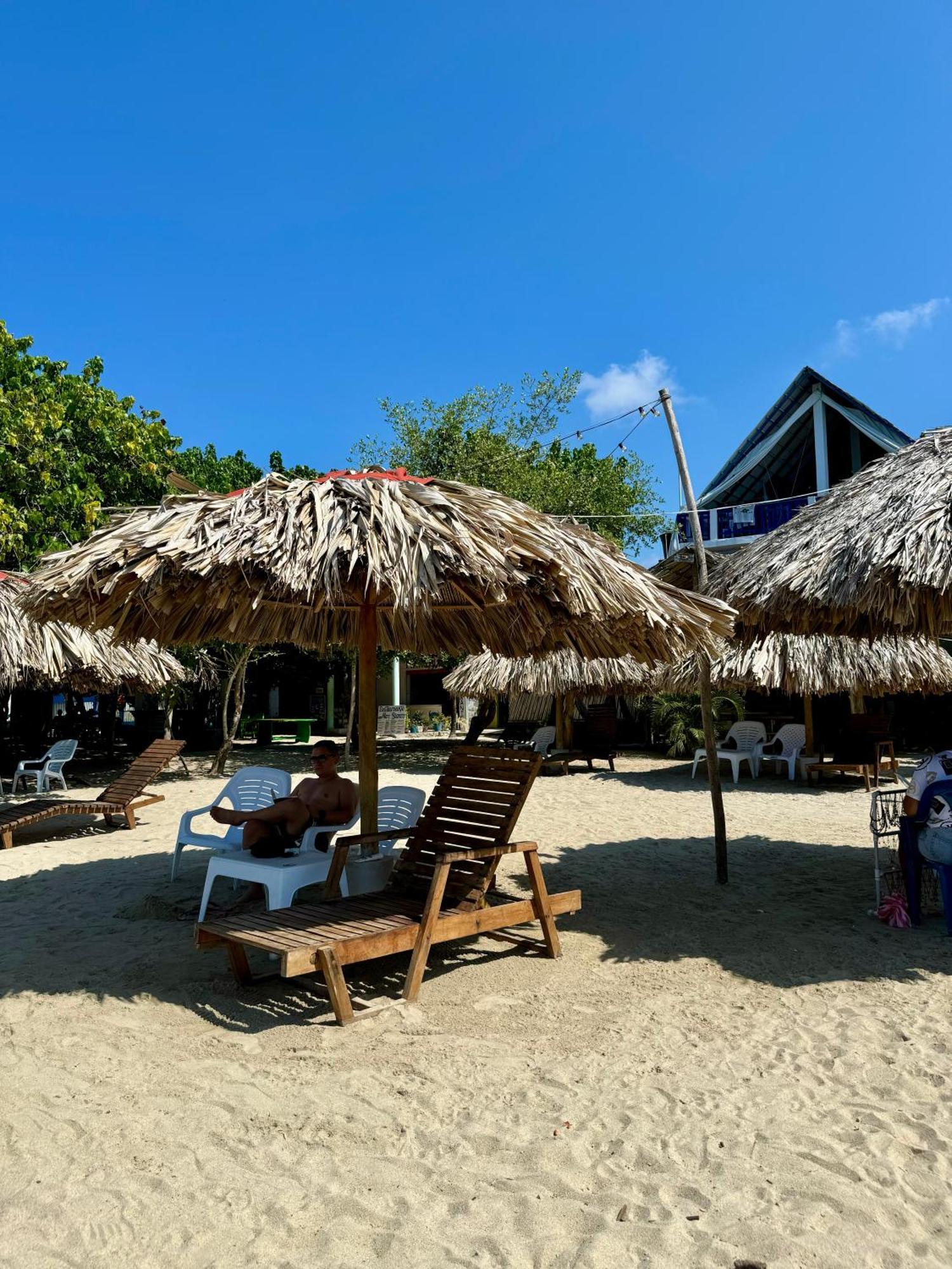 Hostel Beach House Rincón エクステリア 写真